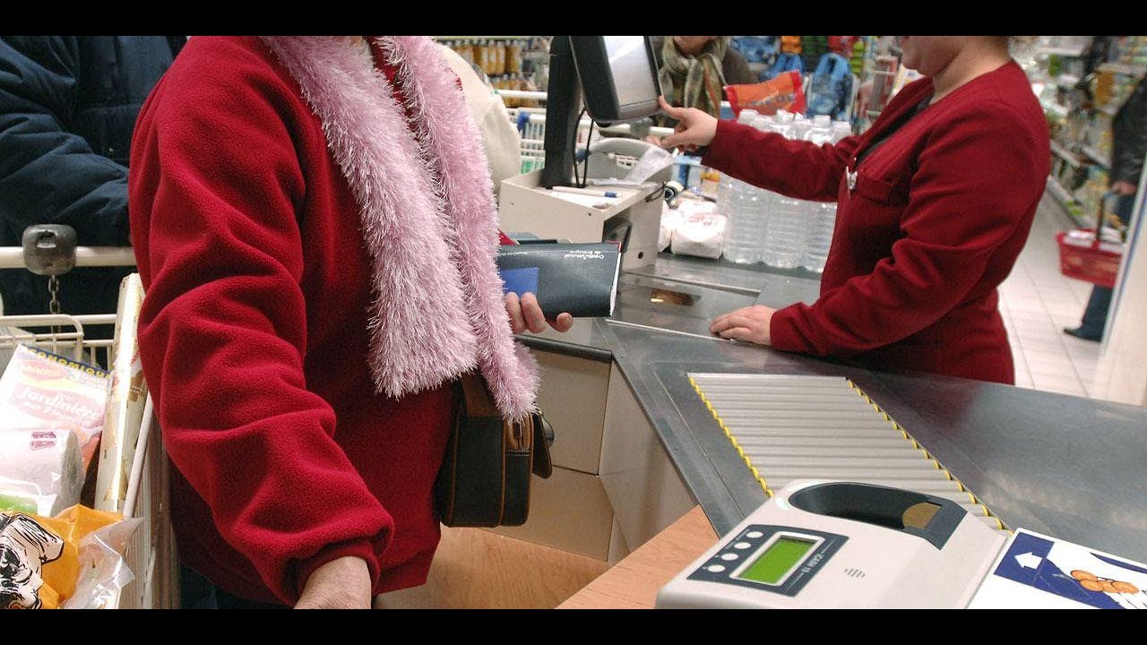 La solution : "Courseur", ou service de livraison de courses à domicile pour les personnes en per…